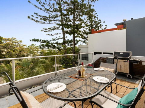 Noosa Views 3 Noosa Drive 33 - Darwin Holiday 2