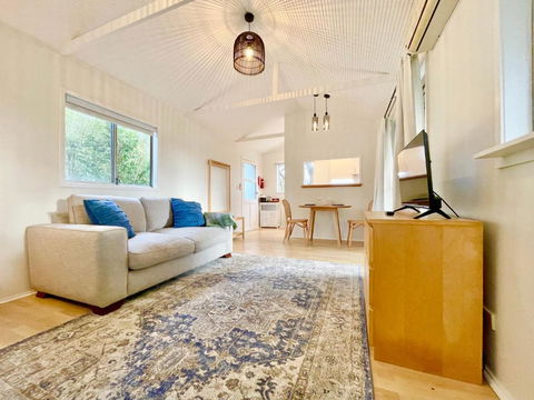 Norman Lindsay Cottage - Darwin Holiday 2