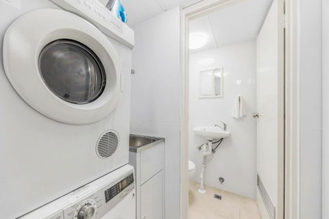North Sydney 3B Townhouse Free P - Darwin Holiday 1