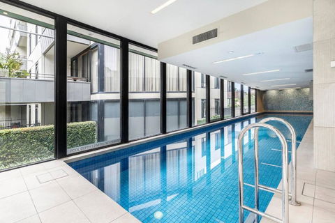 Nottville Poolside - Coastal Cosmopolitan Off Bay St - Darwin Holiday 2
