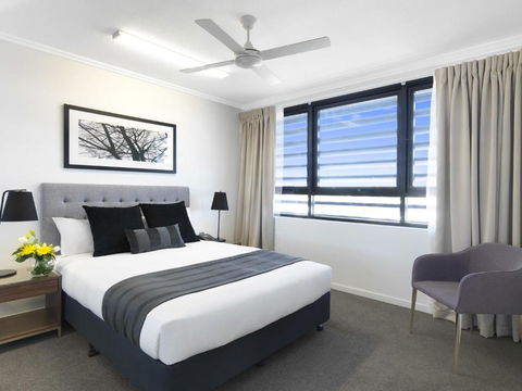 Oaks Mackay Carlyle Suites - Darwin Holiday 2