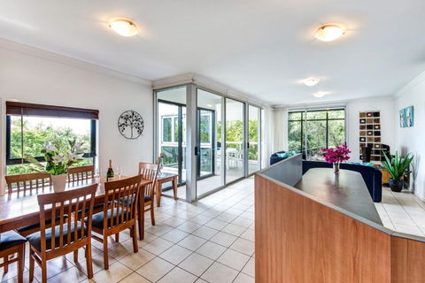 Oasis 1, 2 Bedroom, 1 Bathroom Apartment With Buggy! - Darwin Holiday 2