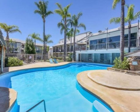 Oasis Mandurah Resort - Darwin Holiday 0