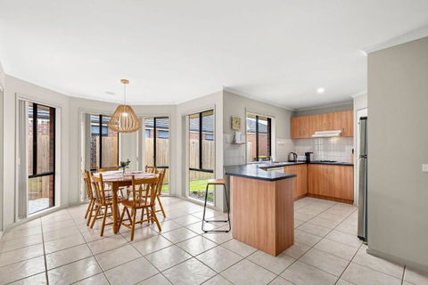 Oasis Springs - Darwin Holiday 2