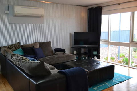 Ocean Breeze - Darwin Holiday 1