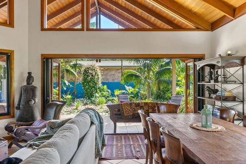 Ocean Breeze Villa - Darwin Holiday 0