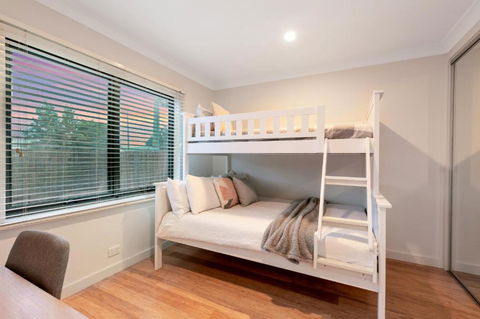 Ocean Grace By The River And Ocean Pet Friendly - Darwin Holiday 2