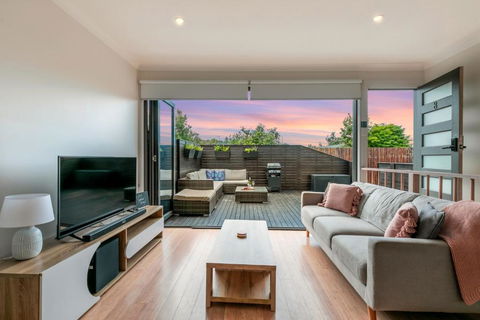 Ocean Grace By The River And Ocean Pet Friendly - Darwin Holiday 3