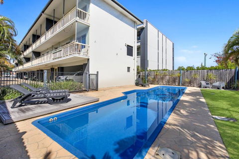 Ocean Spray 8 - Darwin Holiday 0