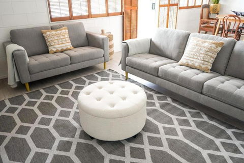 Oasis 2 On Eden - Darwin Holiday 1