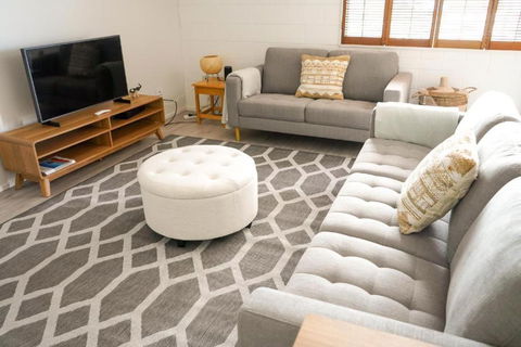 Oasis 2 On Eden - Darwin Holiday 3