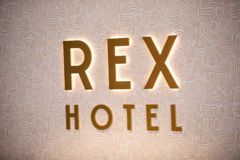 Nightcap At Rex Hotel - Darwin Holiday 3