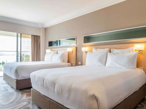 Novotel Wollongong Northbeach - Darwin Holiday 2