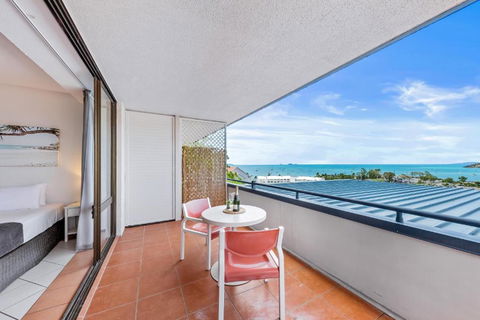 Ocean View 33A Studio Pool Ocean View WIFI - Darwin Holiday 3