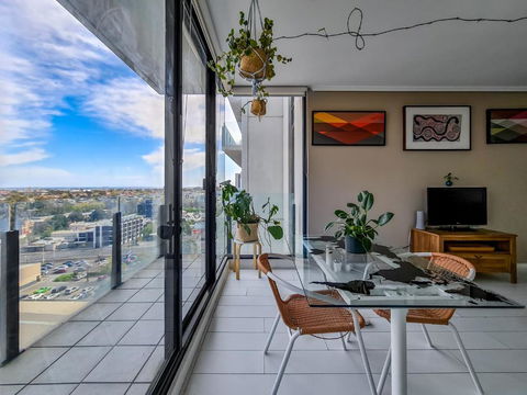 Ocean View Apartment Close To CBD With Indoor Pool. - Darwin Holiday 0