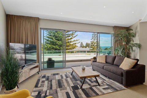 Ocean View Penthouse By Ready Set Stay - Darwin Holiday 0