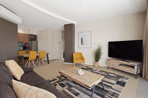 Ocean View Penthouse By Ready Set Stay - Darwin Holiday 3