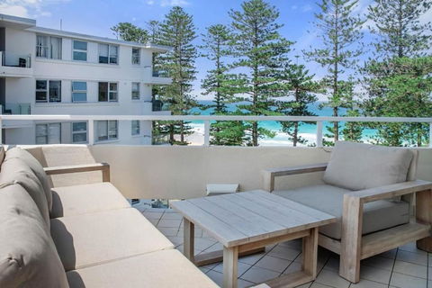 Oceanfront Serenity Amazing Views To Manly Beach - Darwin Holiday 2
