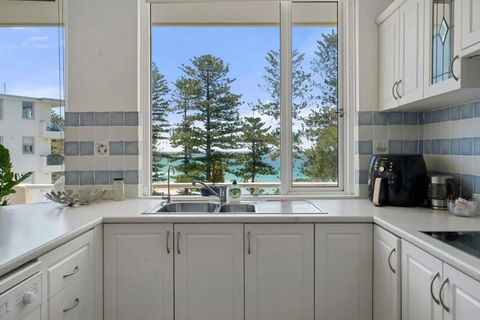 Oceanfront Serenity Amazing Views To Manly Beach - Darwin Holiday 1