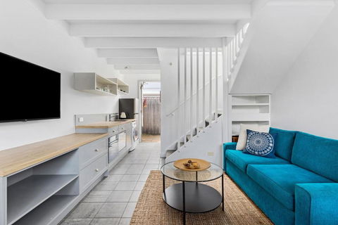 Oceanic Sorrento Apartment - Darwin Holiday 0