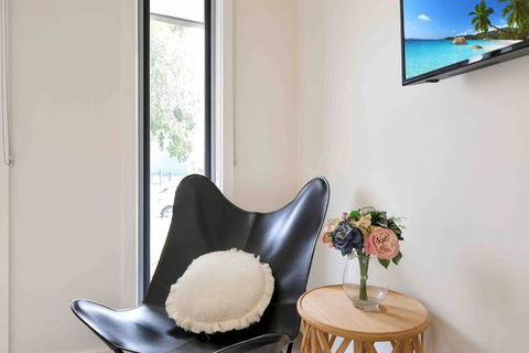 OG Spa Retreat- 3 Bedroom, Spa, Central, Aircon - Darwin Holiday 3