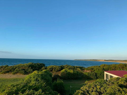 On The Beach & Golf Course Minutes From MTB Trails - Darwin Holiday 3