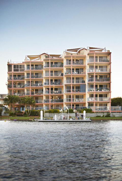 On The River Apartments - Darwin Holiday 1