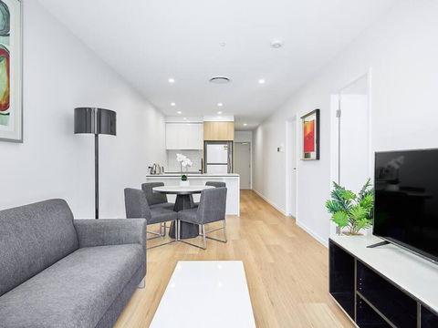 One Bedroom Apartment In Center Surfers Paradise - Darwin Holiday 3