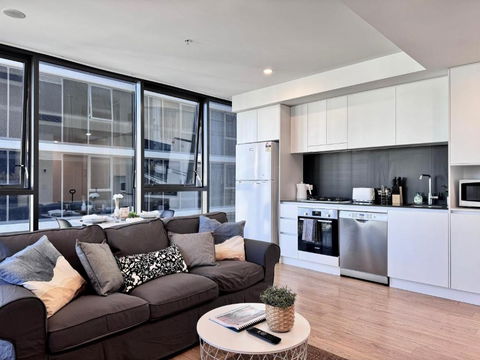 One Bedroom Apartment In South Brisbane - Darwin Holiday 2