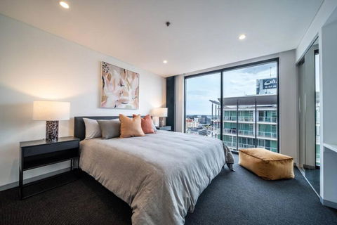 Onyx On North Tce CBD Penthouse Pool Parking - Darwin Holiday 0