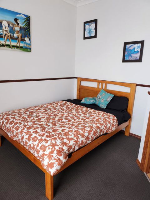 Open Plan Large Home - Darwin Holiday 1