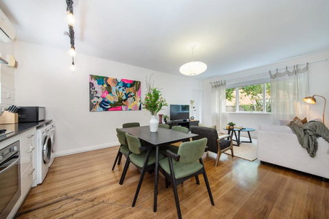 Opposite Park - Nearby Beach - Darwin Holiday 2