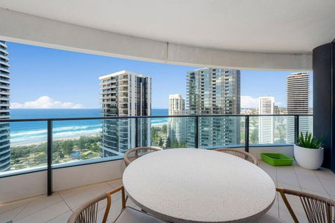 Oracle - Best In Broadbeach - Darwin Holiday 0
