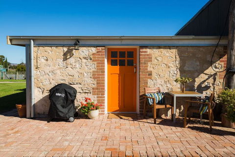 Orange Door Bnb - Darwin Holiday 2