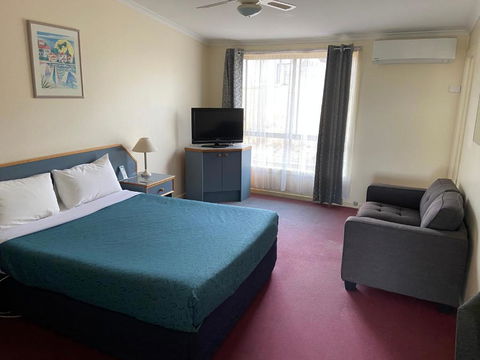 Orbost Country Man Motor Inn - Darwin Holiday 2