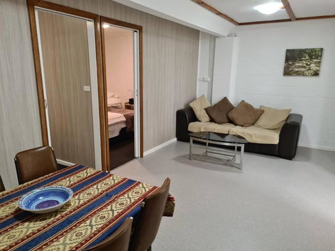 Orchard 2 Bedroom Apartment In Devonport - Darwin Holiday 0