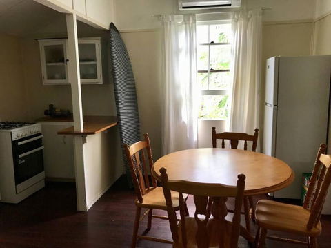 Original Surf Cottage In Heart Of Pottsville Beach - Darwin Holiday 1