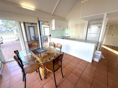 Osprey Holiday Village Unit 123 - Darwin Holiday 1