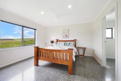 Otway Coastal Villas, 1 Bedroom Villa. - Darwin Holiday 1