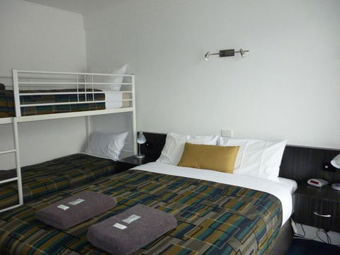 Otway Gate Motel - Darwin Holiday 2