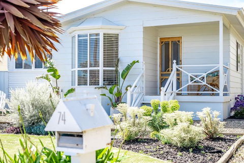 Our Little White House -74 Padman Crescent, Middleton - Darwin Holiday 1