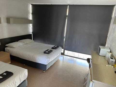 Overlander Hotel - Darwin Holiday 1