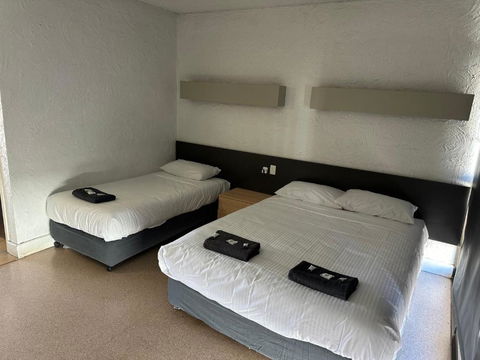 Overlander Hotel - Darwin Holiday 2