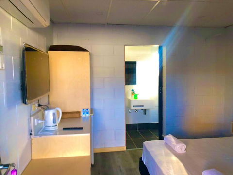 OXFORD HOTEL MOTEL - Darwin Holiday 0