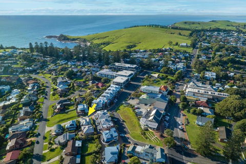 Pacific Blue, Gerringong - Darwin Holiday 3