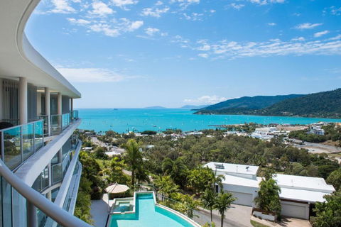 Pacific Blue Whitsunday - Studio - Darwin Holiday 0