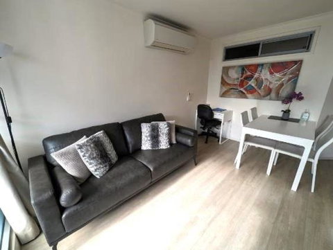 Onsite Parking, Self Check-in - Darwin Holiday 2