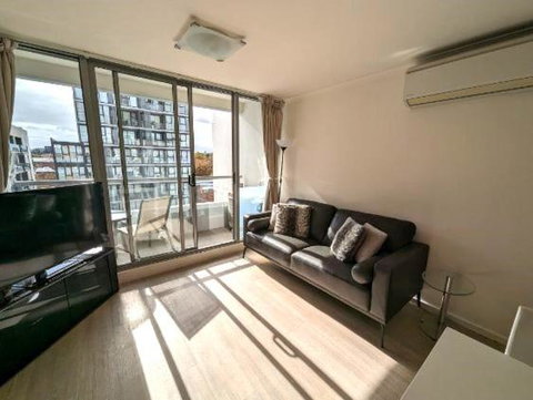 Onsite Parking, Self Check-in - Darwin Holiday 3