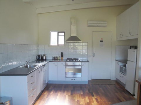 Off Mountain Accommodation - Darwin Holiday 1