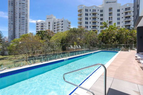 Ocean Views - Sandbar Burleigh Heads - Darwin Holiday 1